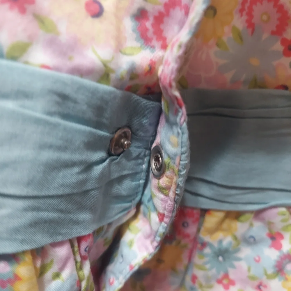 OSH KOSH  Size 3T Floral Dress Stain on waistband